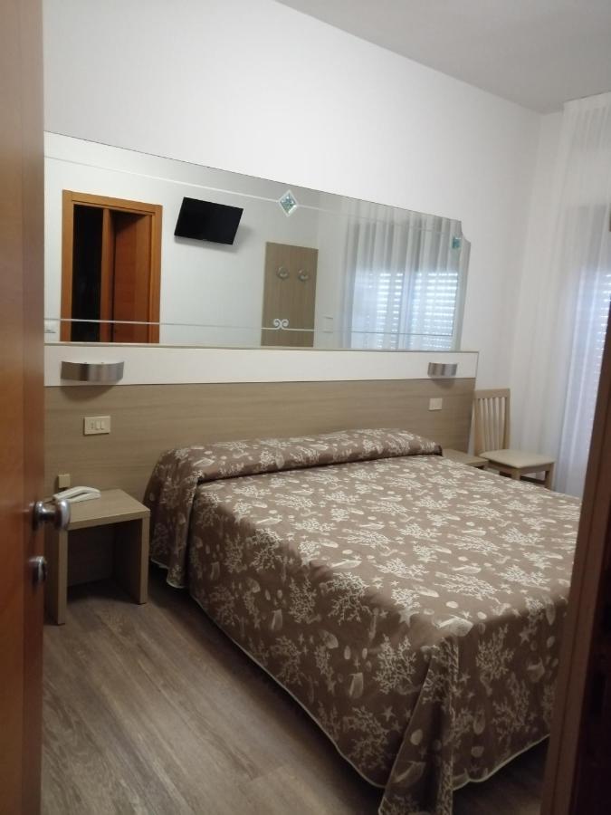 Hotel Columbia & Ninfea Lido di Jesolo Exterior foto